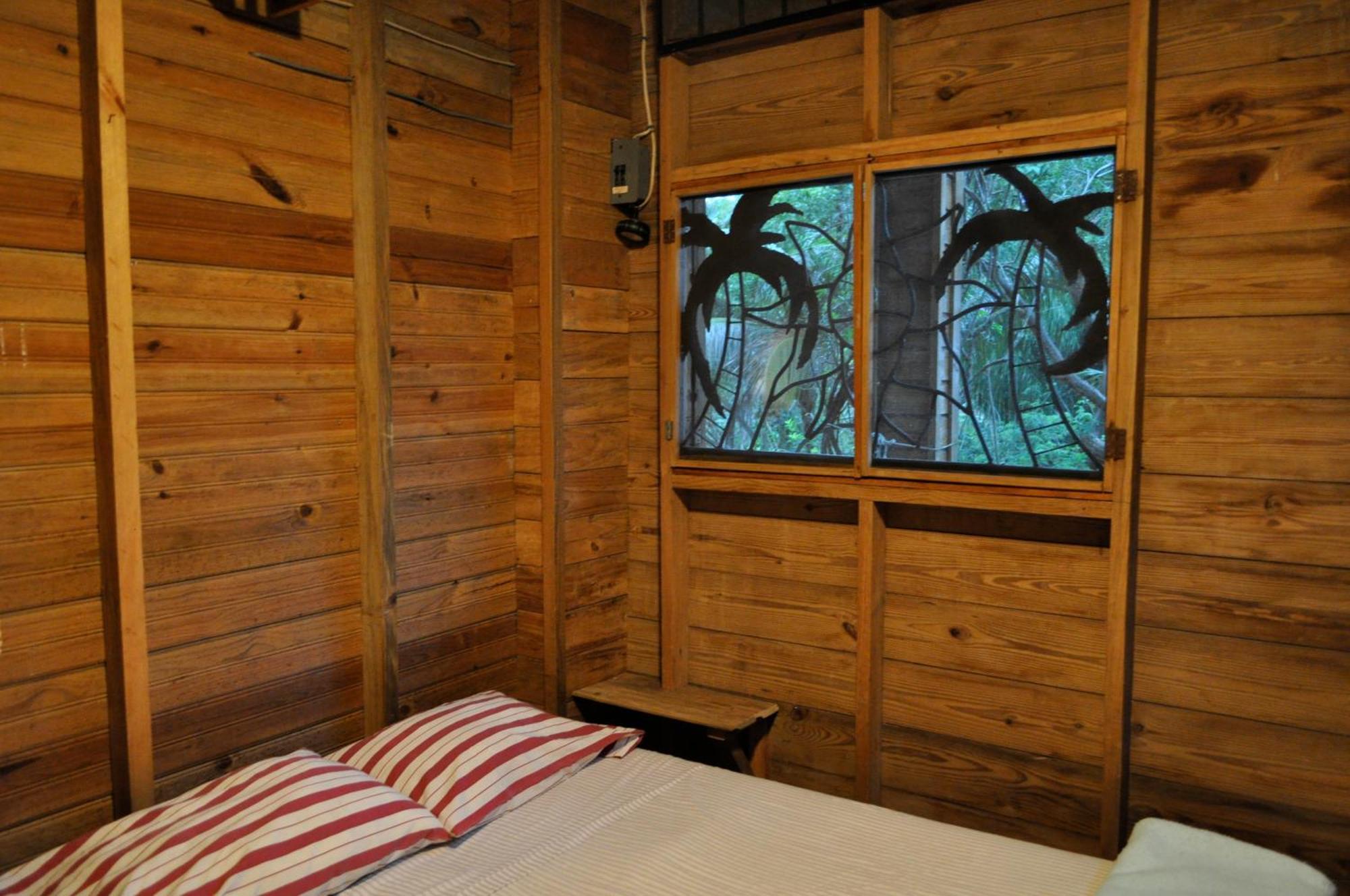 Roatan Bed & Breakfast Apartments West End Habitación foto